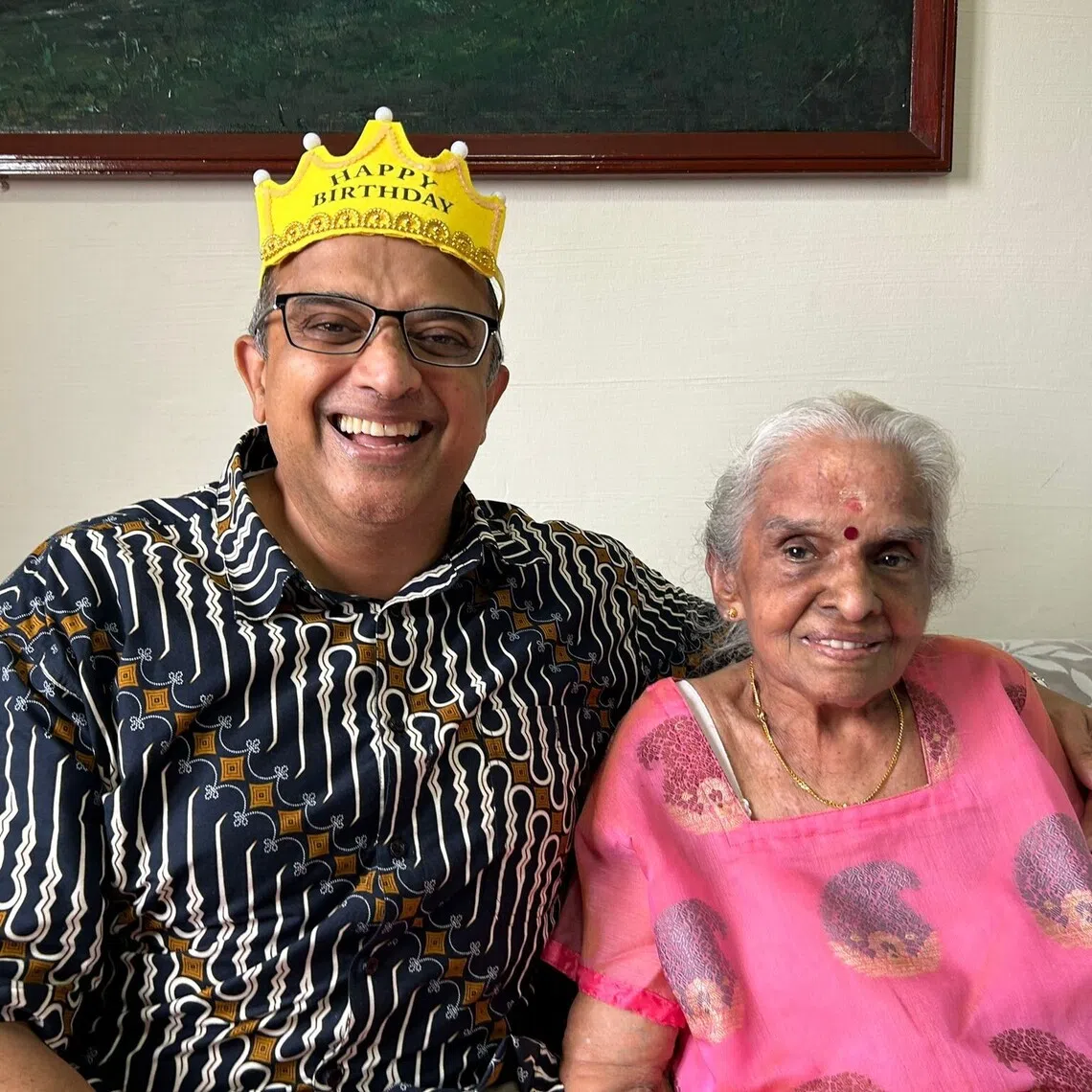 Vasu celebrating Amma’s 90th birthday with a home-cooked feast of traditional Malayalee dishes in March 2022.