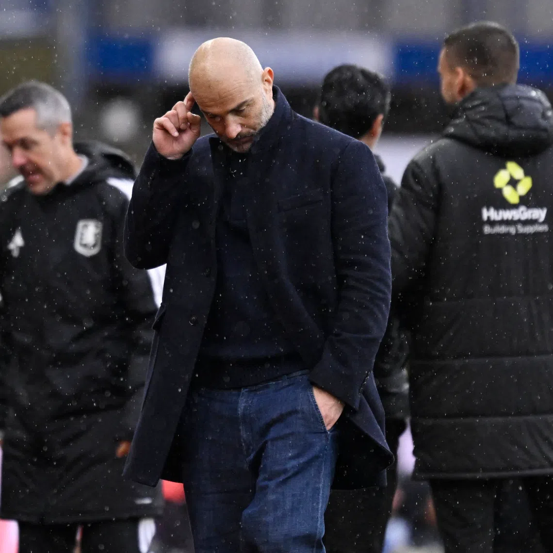 Soccer Football - Premier League - Aston Villa v Manchester City - Villa Park, Birmingham, Britain - October 24, 2026 Manchester City manager Enzo Maresca looks dejected after the match REUTERS/Tony O Brien
