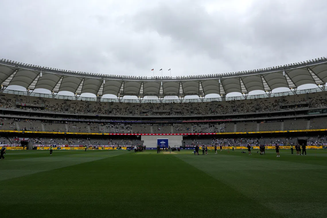 Cricket - The Ashes - Australia v England - First Test - Perth Stadium, Perth, Australia - November 22, 2025 General view inside the stadium before the match REUTERS/Asanka Brendon Ratnayake