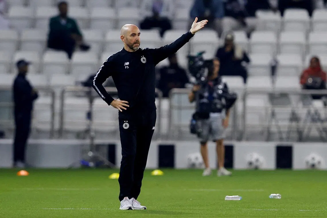 FILE PHOTO: Soccer Football - Asian Champions League - Group B - Al Sadd v Al Ahli - Jassim Bin Hamad Stadium, Doha, Qatar - February 3, 2025 Al Sadd coach Felix Sanchez REUTERS/Ibraheem Al Omari/File Photo