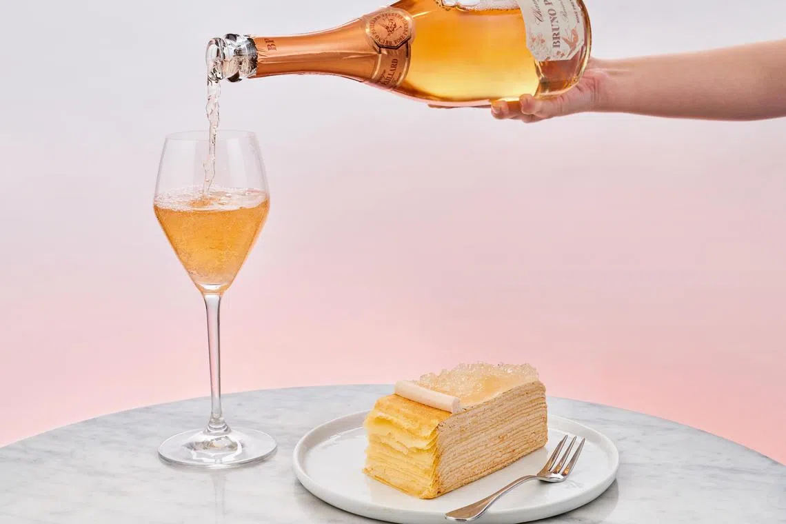 eqcake07 - Champagne Mille Crepes



Source and copyright: Lady M