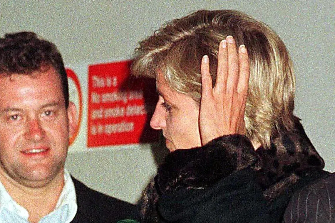 Princess Diana’s former butler Paul Burrell (left) was also given a public apology by the publisher of the Daily Mirror newspaper. 