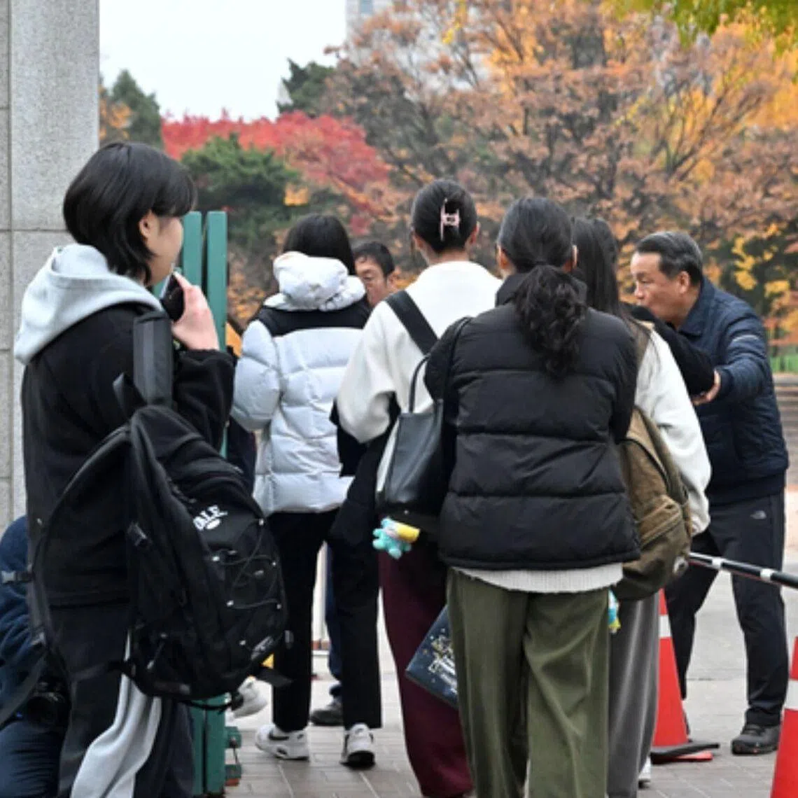 The ministry’s investigation found that questions in the English section underwent an excessive number of last-minute revisions before the exam. 