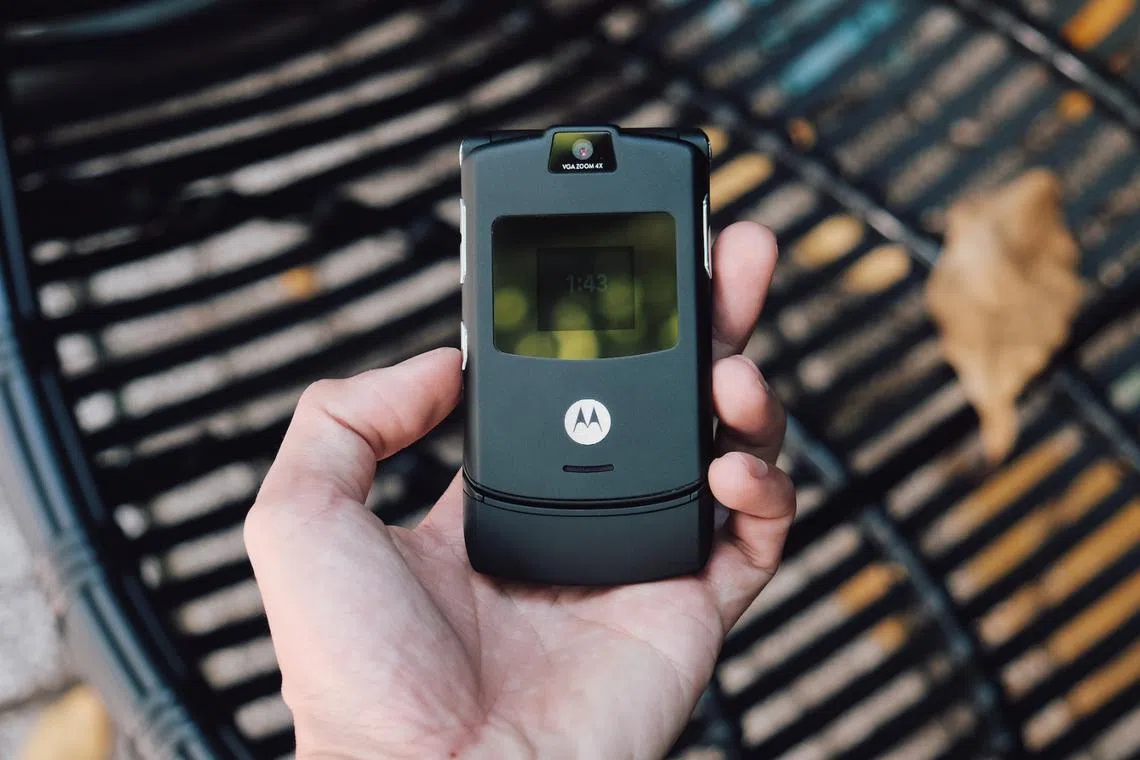 In a radical change, the writer ditched her iPhone 15 for a flip phone, and survived.
