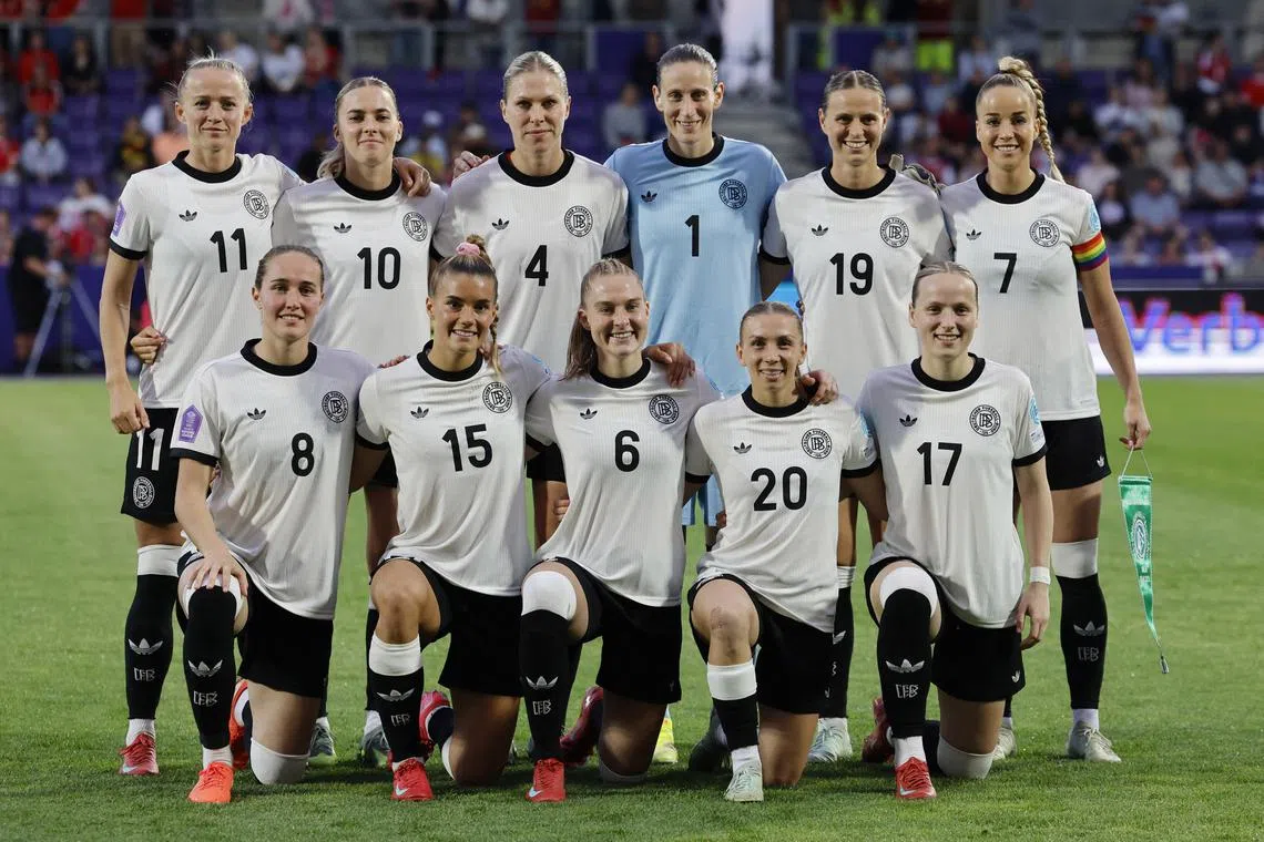 Soccer Football - Women's Nations League - League A - Austria v Germany - Viola Park, Vienna, Austria - June 3, 2025 Germany players pose for a team group photo before the match REUTERS/Lisa Leutner/File Photo