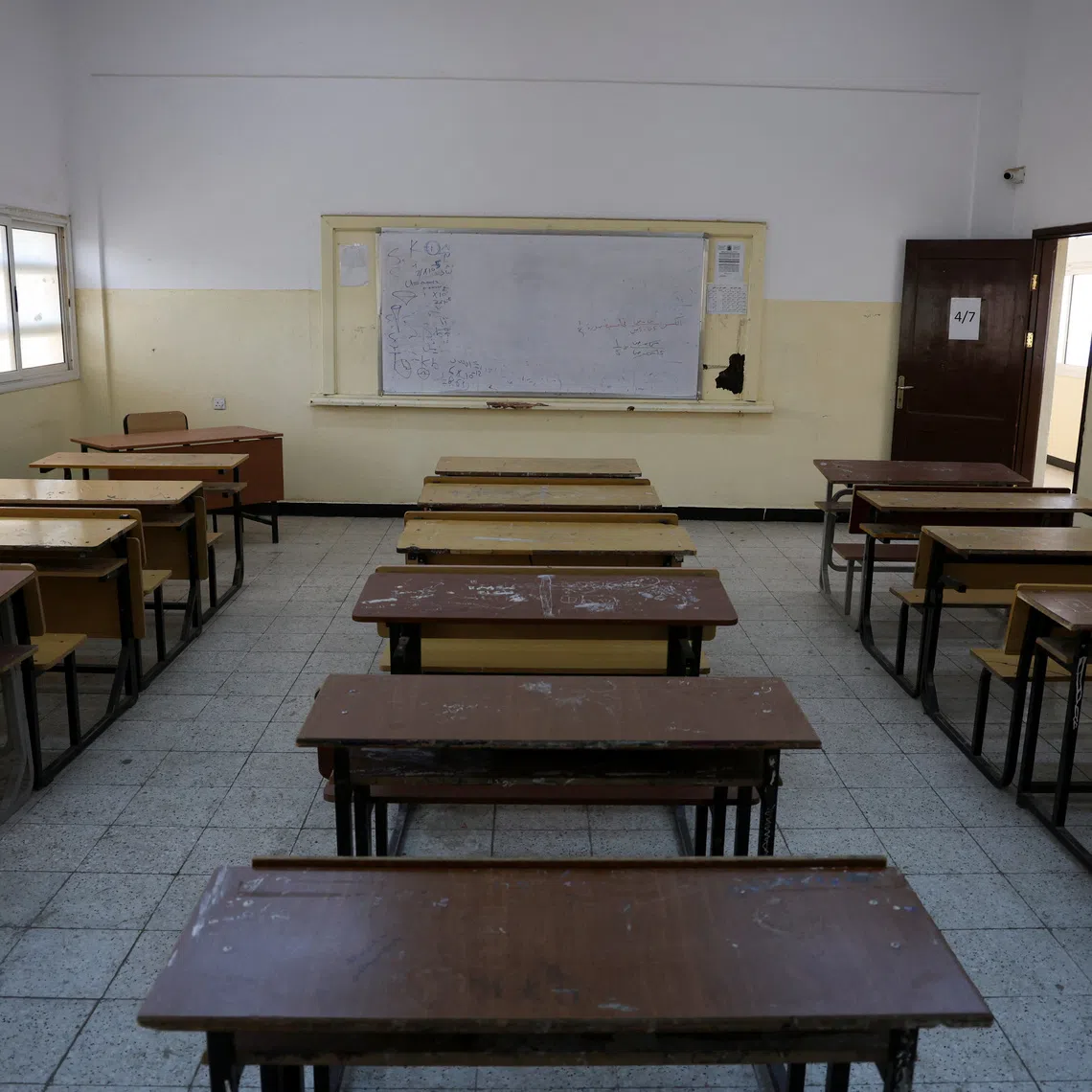 An empty classroom after schools were closed amid a teachers' sit-in demanding higher salaries, in Benghazi, Libya, September 22, 2026. REUTERS/Esam Omran Al-Fetori