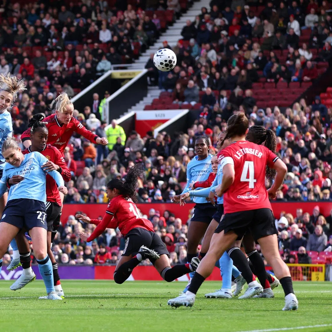 Soccer Football - Women's Super League - Manchester United v Manchester City - Old Trafford, Manchester, Britain - March 28, 2026 Manchester City's Vivianne Miedema scores their first goal Action Images via Reuters/Craig Brough