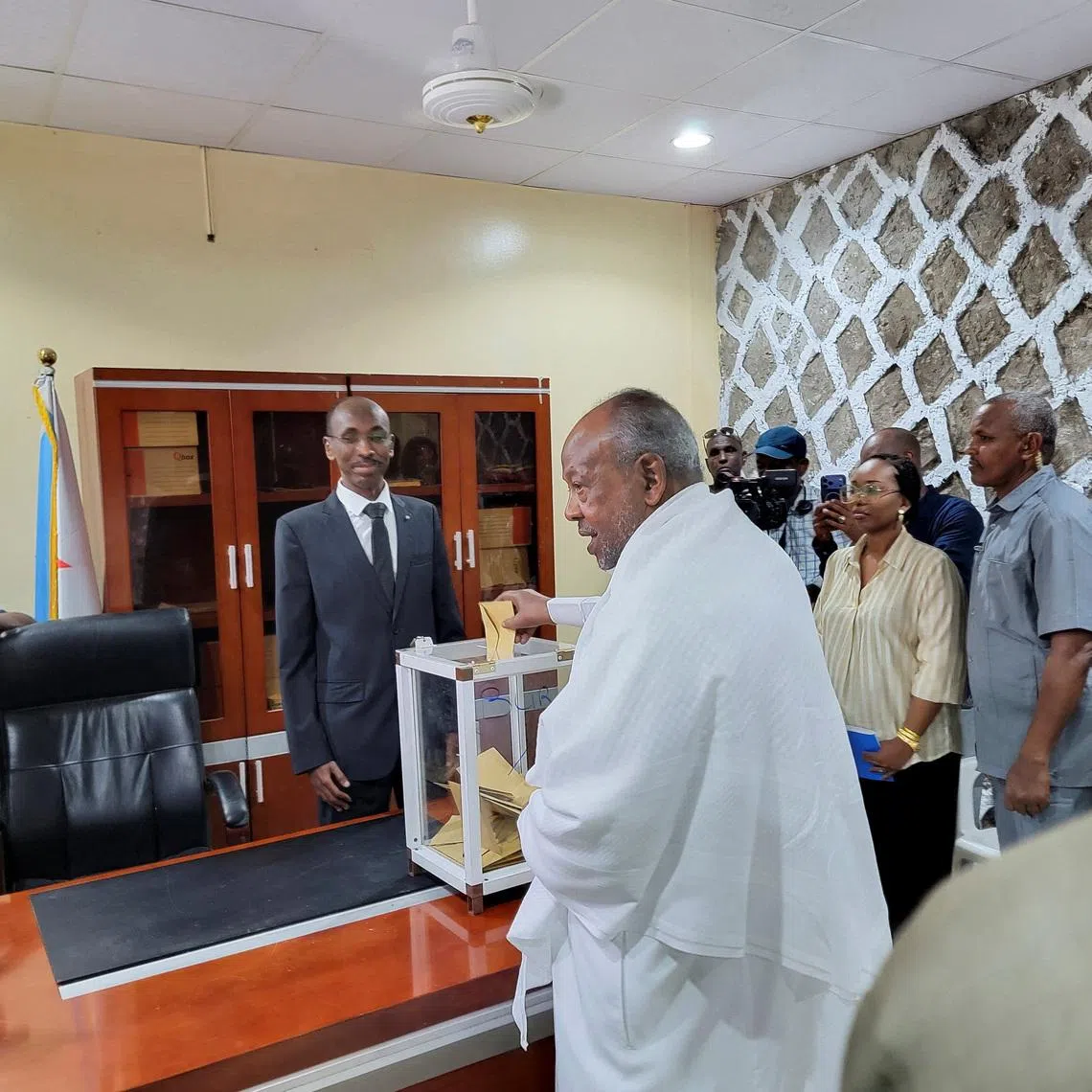 Djibouti's President Ismael Omar Guelleh casts his ballot during the Presidential elections at the City Hall polling centre in Ras-Dika district of Djibouti City in Djibouti April 10, 2026. REUTERS/Abdourahim Arteh