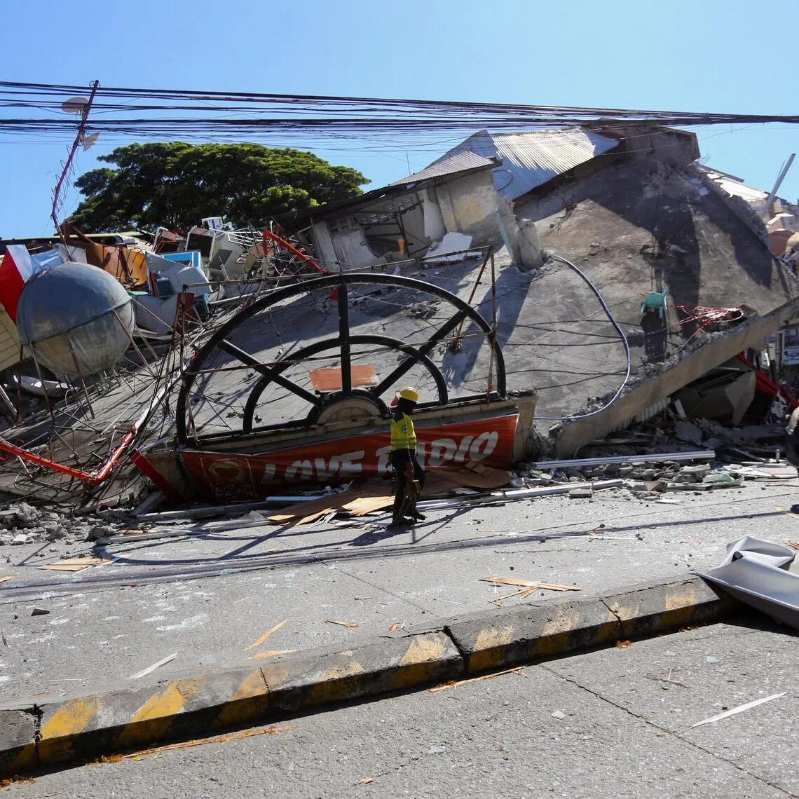 Local residents first reported the geological phenomenon known as “coastal uplift” two days after the quake.