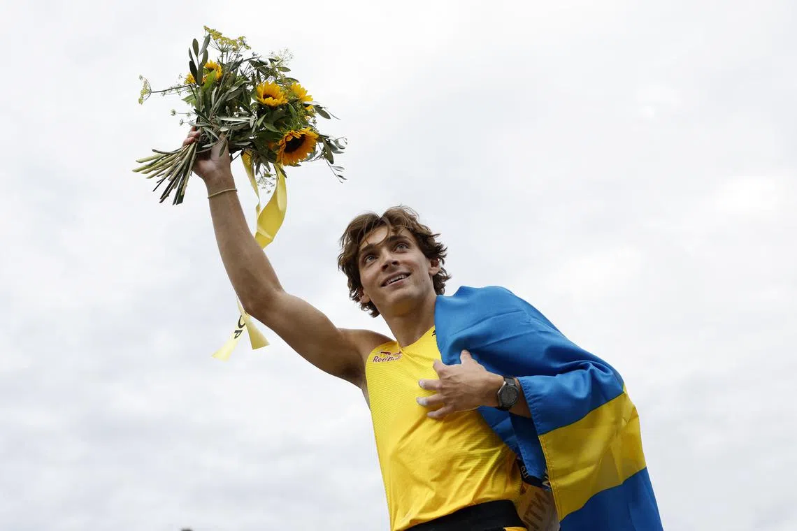 Athletics - Diamond League - Final - Zurich - Zurich, Switzerland - August 27, 2025 Sweden's Armand Duplantis celebrates after winning the men's pole vault final REUTERS/Stefan Wermuth