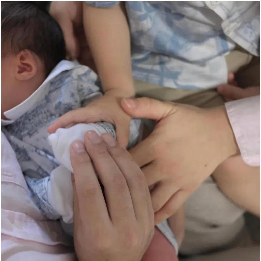 Actress Rebecca Lim has welcomed her second child, a baby girl weighing 3.6kg, adding to her growing family with husband Matthew Webster.