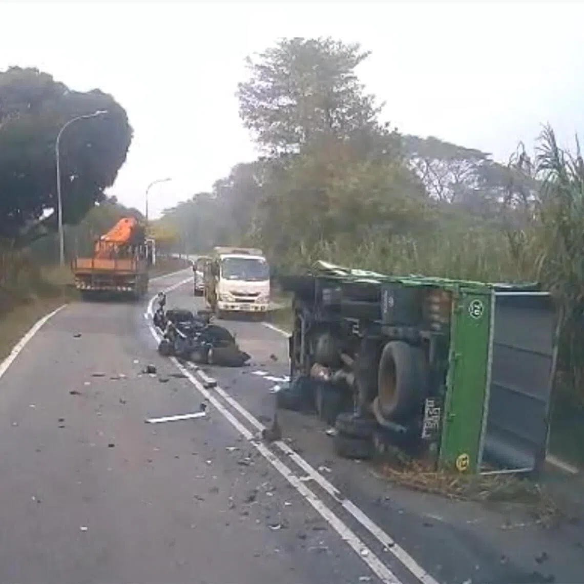 The police and SCDF said they were alerted to the accident involving the vehicles in Neo Tiew Road towards Kranji Way at about 7.45am.