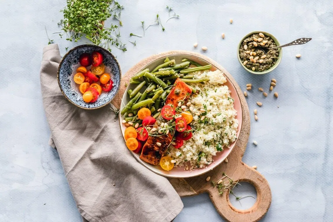 The increased cost of food makes a healthy diet require an average of US$4.28 (S$5.52) purchase power parity dollars per person per day.
