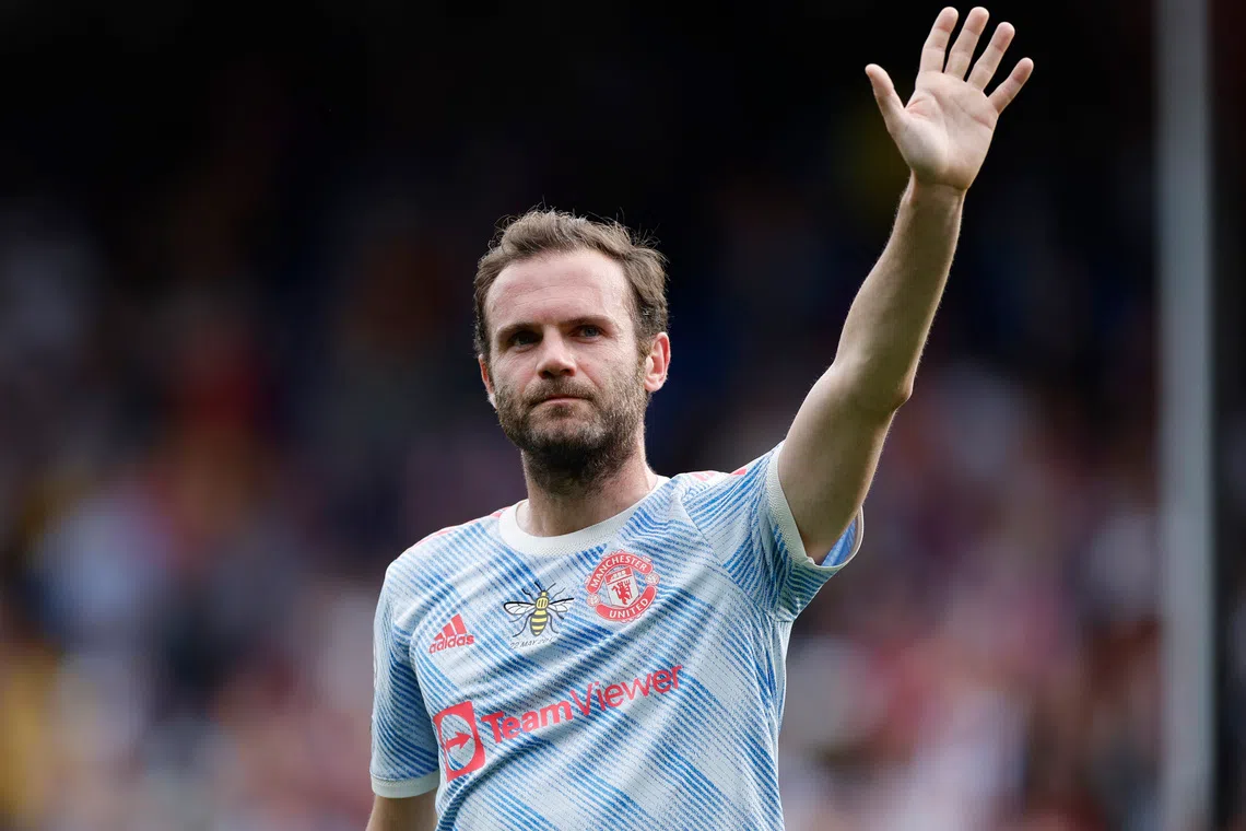 FILE PHOTO: Soccer Football - Premier League - Crystal Palace v Manchester United - Selhurst Park, London, Britain - May 22, 2022 Manchester United's Juan Mata acknowledges fans after the match Action Images via Reuters/John Sibley/File Photo