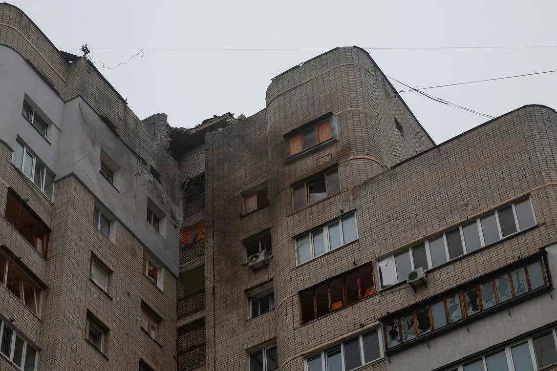 A view shows a residential building damaged during a Russian drone strike, amid Russia's attack on Ukraine, in Kyiv, Ukraine January 10, 2025. REUTERS/Valentyn Ogirenko