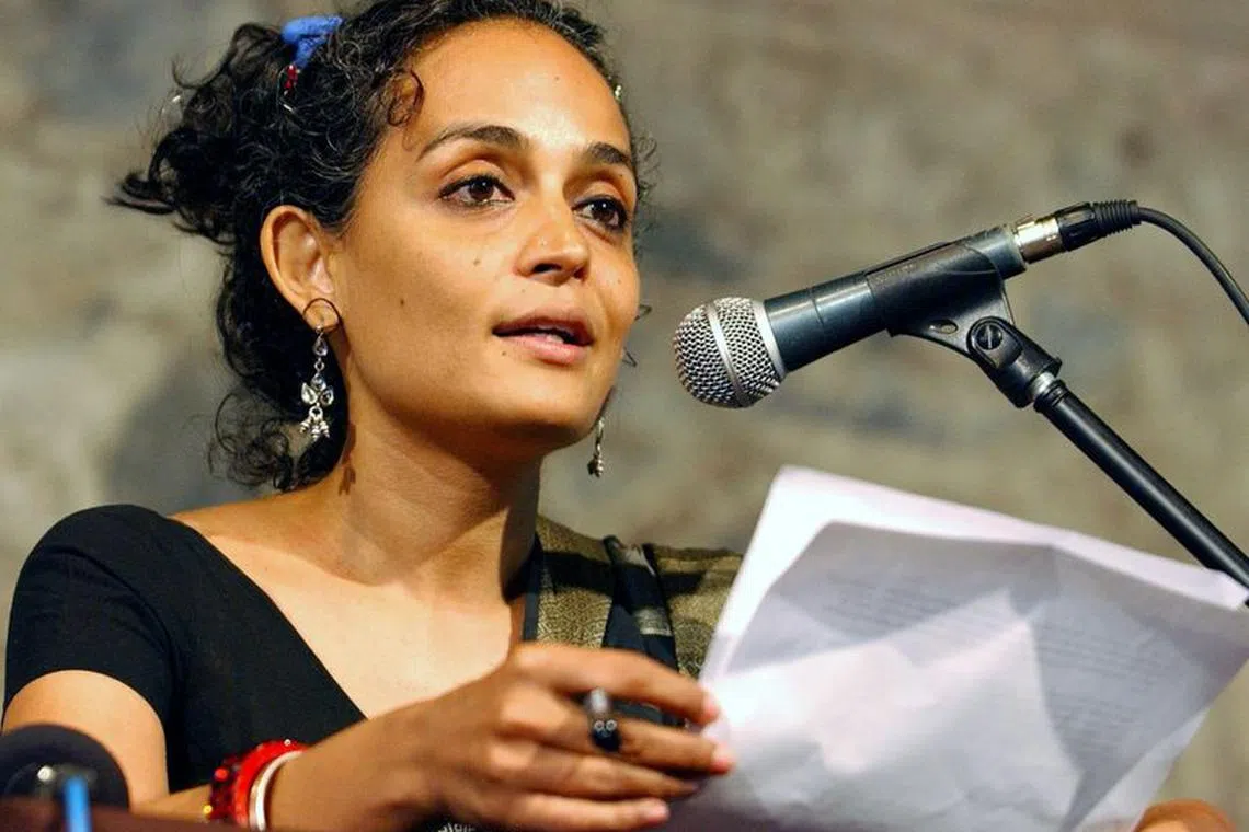 Author Roy makes her opening speech as the Spokesperson of the Jury during the Istanbul session of The World Tribunal on Iraq.  BREUTERS/Stringer