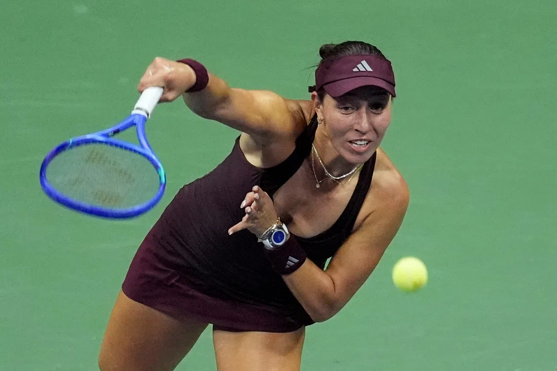 Tennis - U.S. Open - Flushing Meadows, New York, United States - September 8, 2026 Jessica Pegula of the U.S. in action during her quarter-final match against Emma Navarro of the U.S. REUTERS/Eduardo Munoz