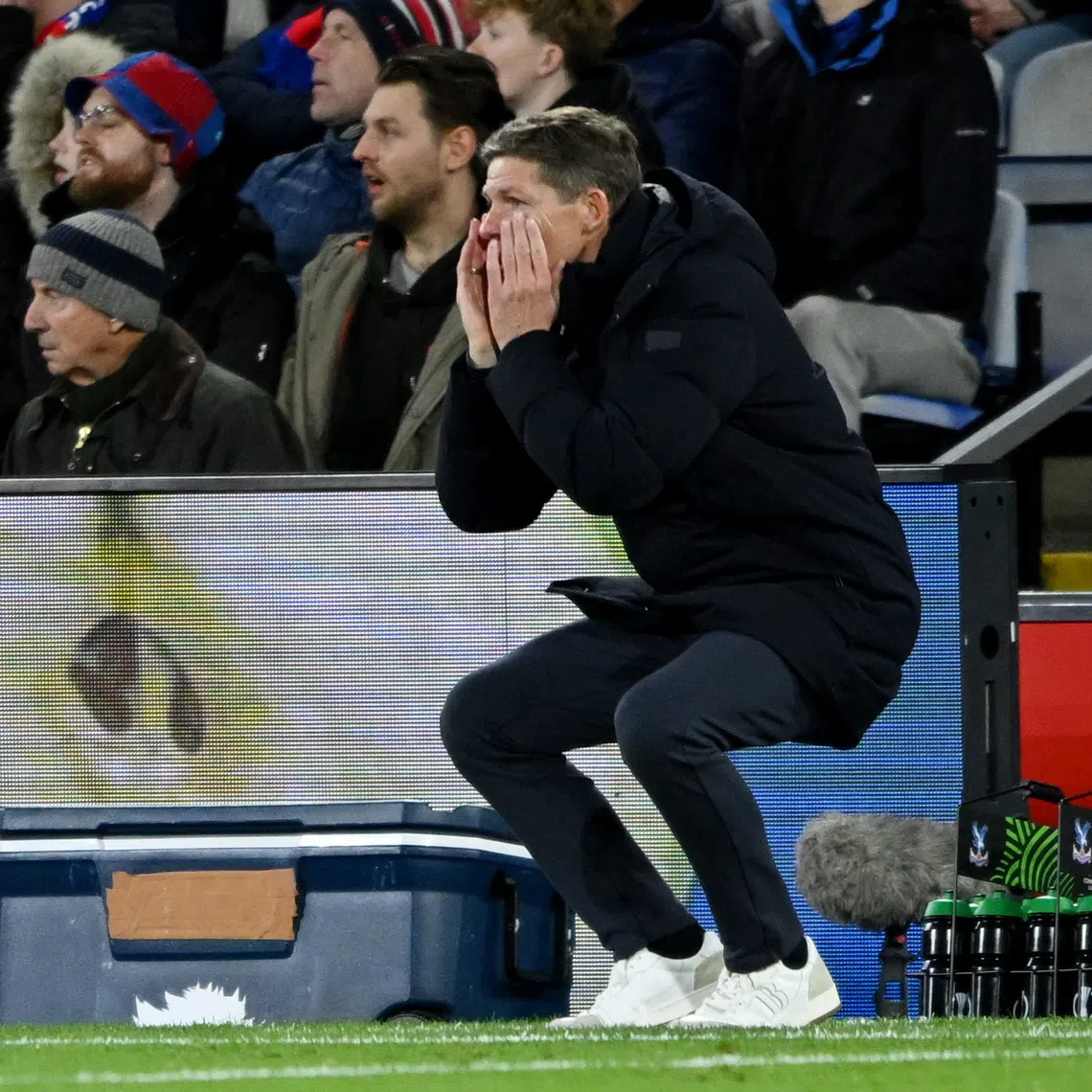 Soccer Football - UEFA Conference League - Crystal Palace v AEK Larnaca - Selhurst Park, London, Britain - October 23, 2025 Crystal Palace manager Oliver Glasner reacts REUTERS/Jaimi Joy