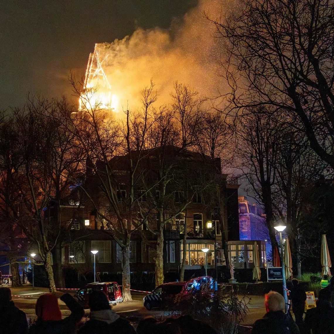 The blaze broke out in the early hours at the Vondelkerk, a tourist attraction that has overlooked one of the city’s top parks since 1872.