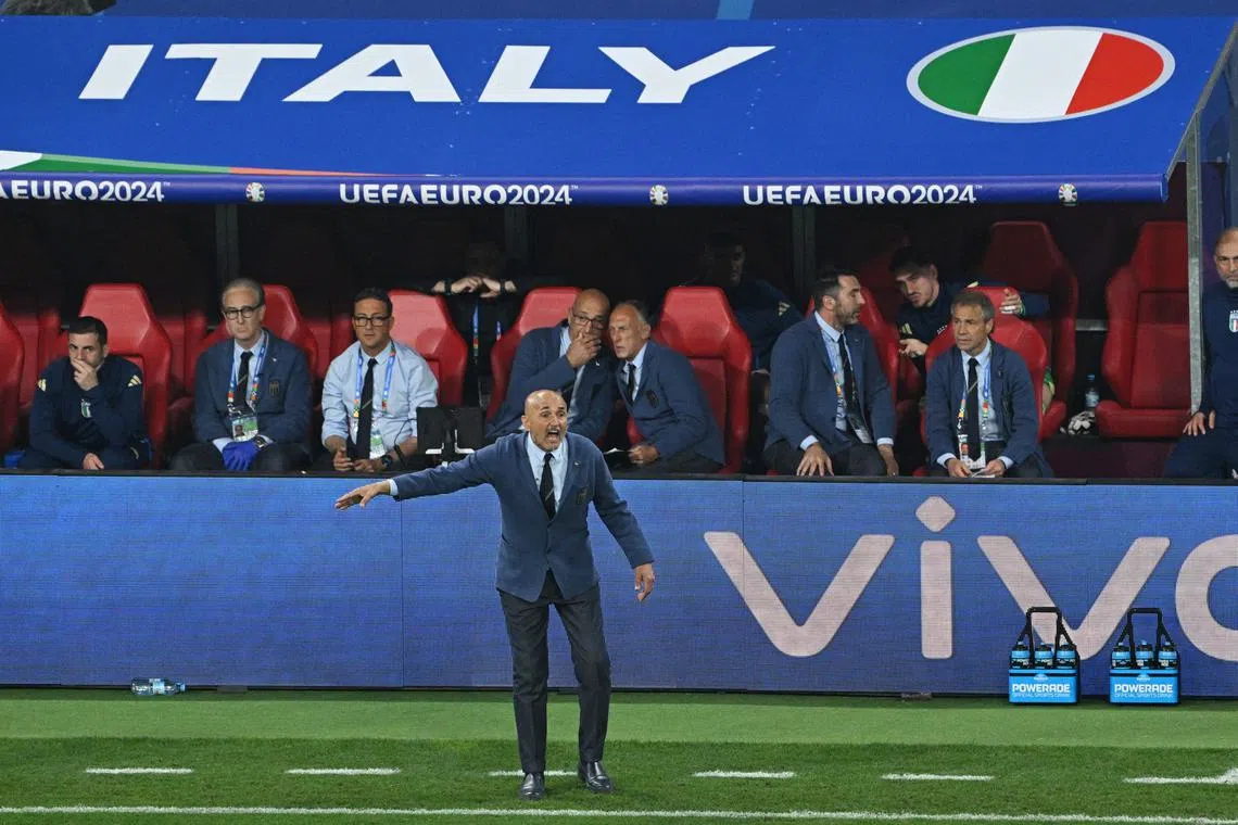 FILE PHOTO: Soccer Football - Euro 2024 - Group B - Croatia v Italy - Leipzig Stadium, Leipzig, Germany - June 24, 2024  Italy coach Luciano Spalletti reacts REUTERS/Annegret Hilse/File Photo