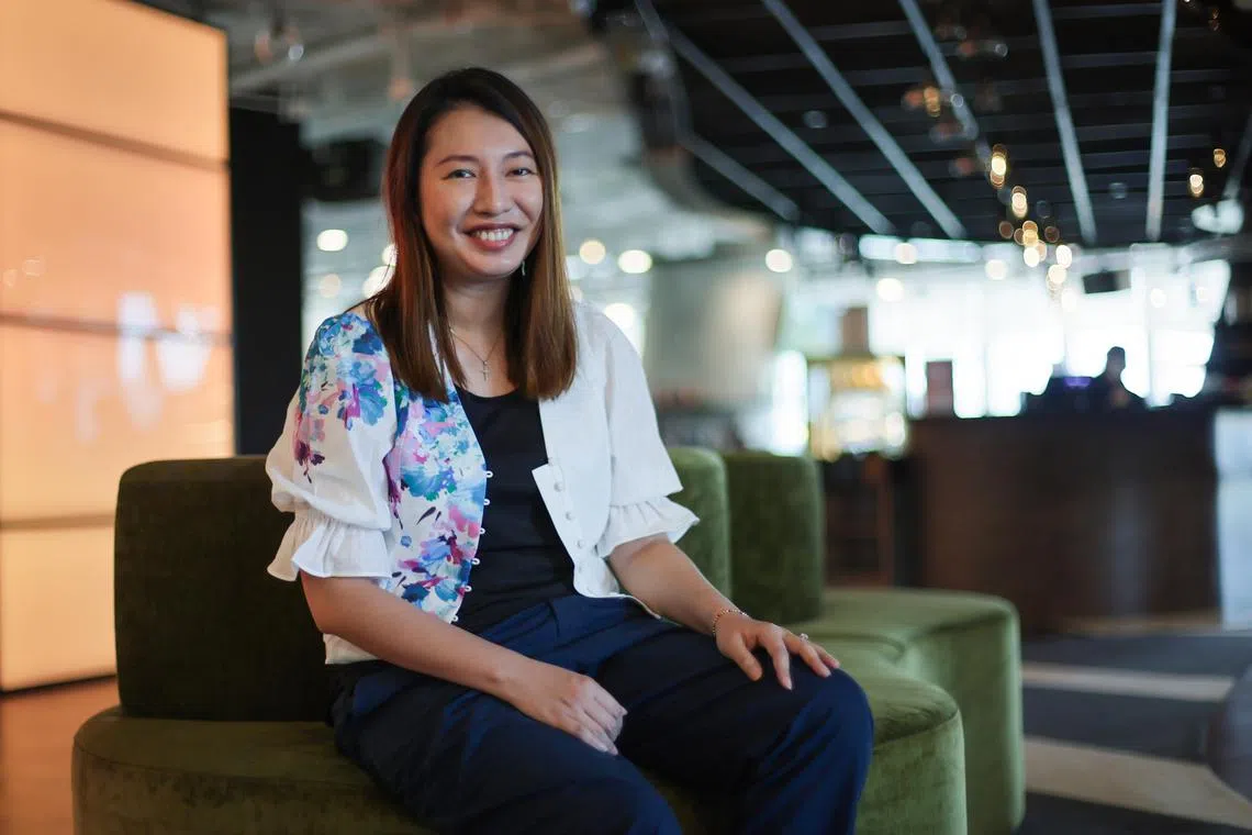 ST20240704_202464683086: Gin Tay/ samoney/Sue-Ann Tan/
(For Me & My Money column )
Profile of Ms Angela Teng, 36, head of editorial at financial literacy platform The Simple Sum photographed at Golden Equator Group office in DUO Tower, in July 4, 2024.