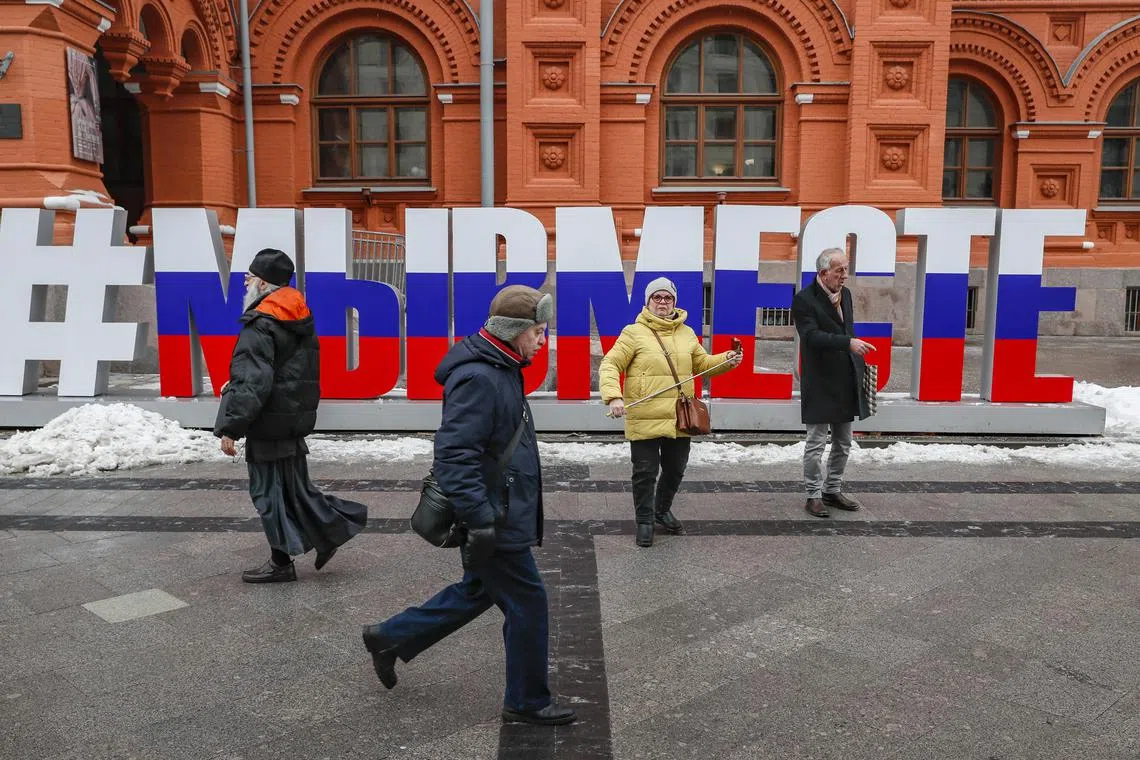 A large number of oligarchs are using their deep pockets to file lawsuits against sanctions in Britain and the EU.