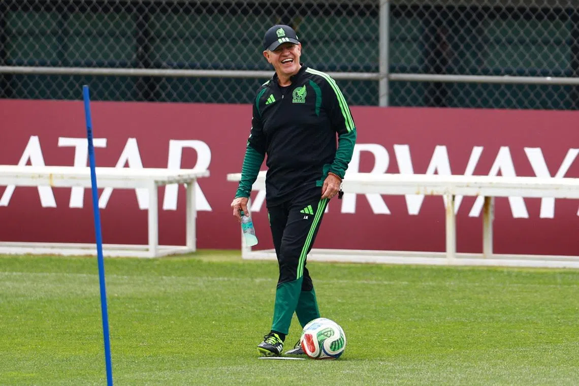 Soccer Football - FIFA World Cup 2026 - Mexico Training - Centro de Alto Rendimiento, Mexico City, Mexico - June 10, 2026 Mexico coach Javier Aguirre during training REUTERS/Raquel Cunha