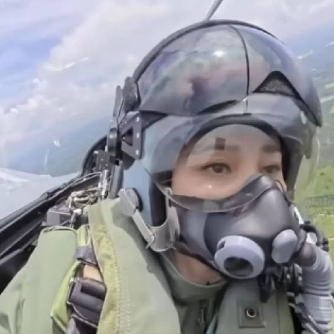 Thailand’s Queen Suthida began flying in 2010 and has logged nearly 1,190 hours.