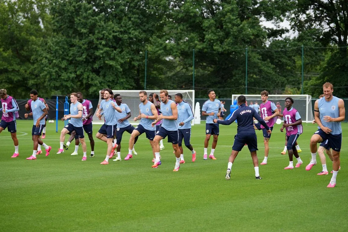 Soccer Football - FIFA World Cup 2026 - England Training - Swope Soccer Village, Kansas City, Missouri, U.S. - June 26, 2026 England's Harry Kane and teammates during training IMAGN IMAGES via Reuters/Denny Medley