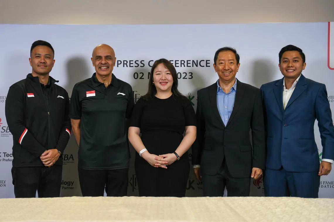 Singapore Badminton Open sponsors Karim Family Foundation and JK Technology each contributed a six-figure sum on Tuesday (May 2) to support the development of Singapore's national badminton players, and also provide helpful post-career initiatives for them.

Press conference speakers from L to R: 
Alan Ow, Hamid Khan, Cindy Karim (Karim Family Foundation principal), Eugene Ang (JK Technology managing director) and Bryan Long (Singapore Badminton Open organising Committee Chairman)