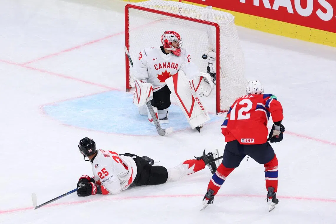 Ice Hockey - IIHF World Championships - Bronze Medal Game - Canada v Norway - Swiss Life Arena, Zurich, Switzerland - May 31, 2026 Norway's Noah Steen scores their third goal in overtime REUTERS/Denis Balibouse