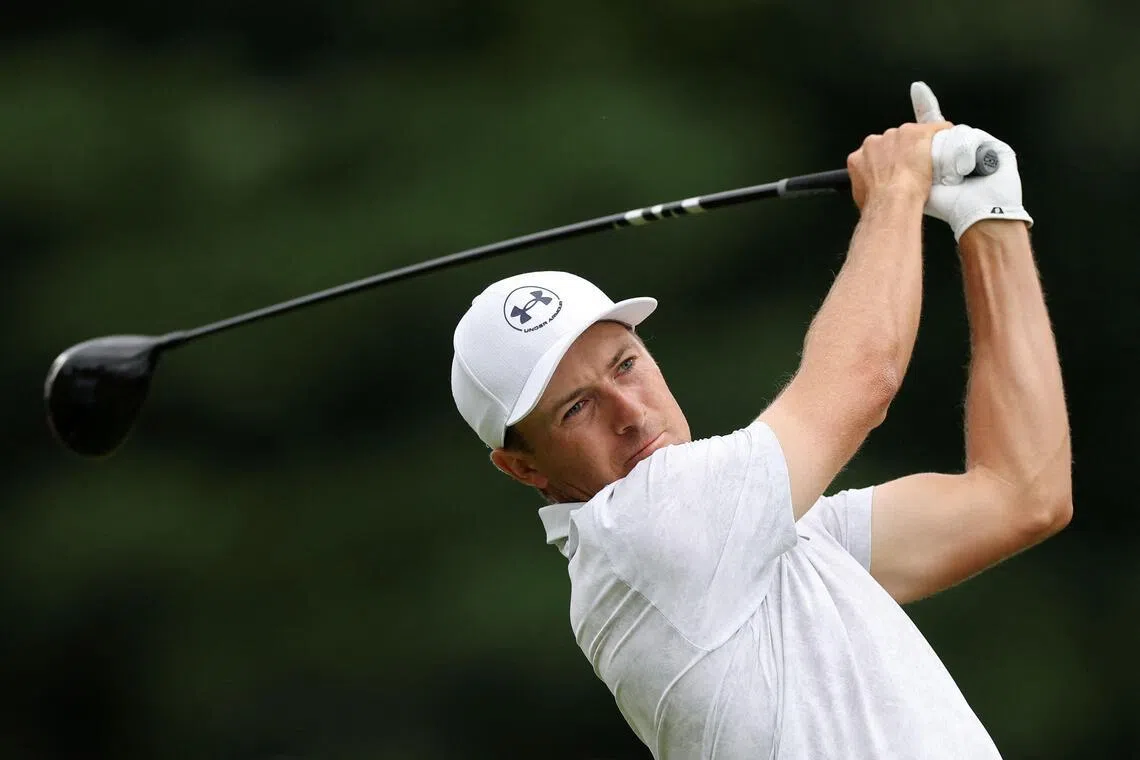 CROMWELL, CONNECTICUT - JUNE 26: Jordan Spieth of the United States plays a shot from the first tee during the second round of the Travelers Championship 2026 at TPC River Highlands on June 26, 2026 in Cromwell, Connecticut.   Andrew Redington/Getty Images/AFP (Photo by Andrew Redington / GETTY IMAGES NORTH AMERICA / Getty Images via AFP)