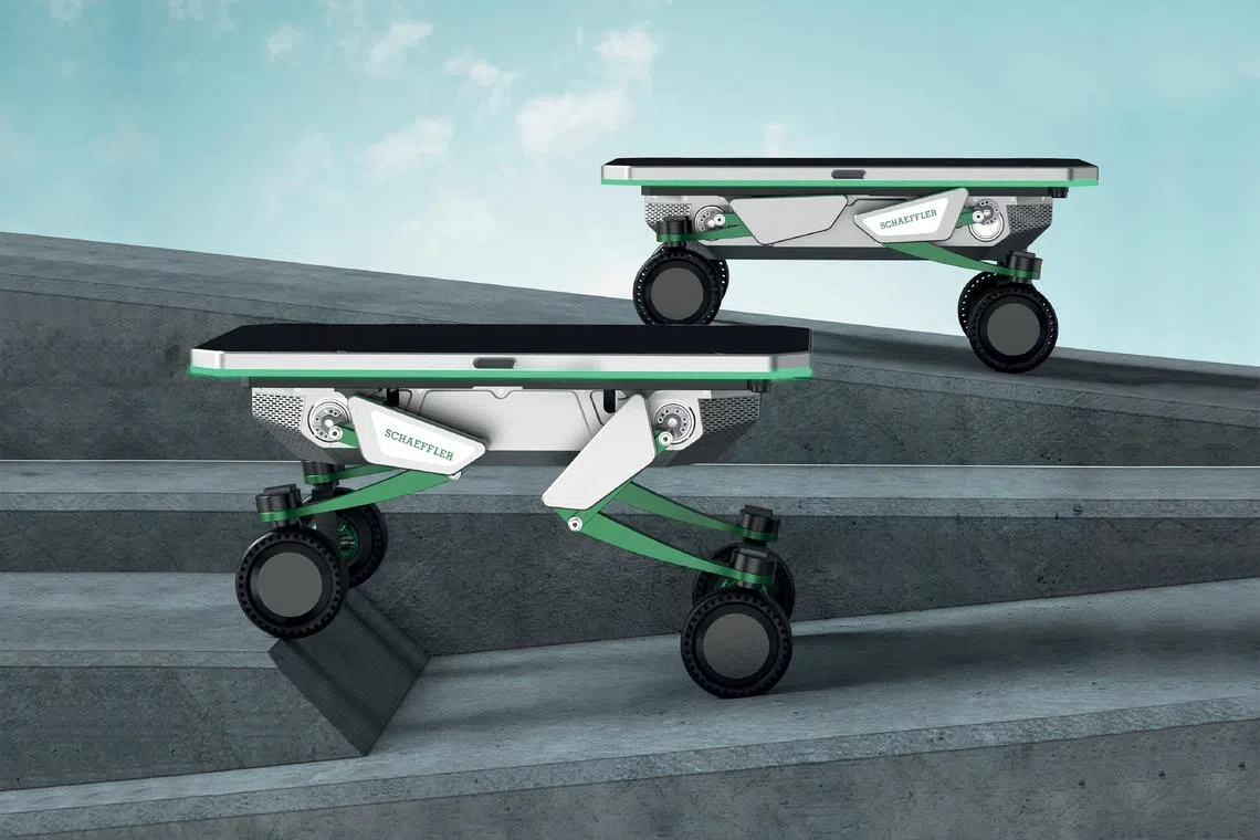 DEX机器人能在任何地形都能操作，包括爬梯和上坡。（Schaeffler提供）