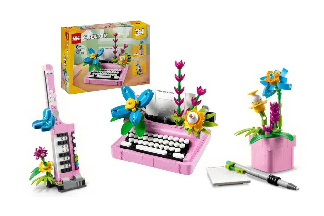 LEGO Creator 3-in-1 Typewriter with Flowers 31169