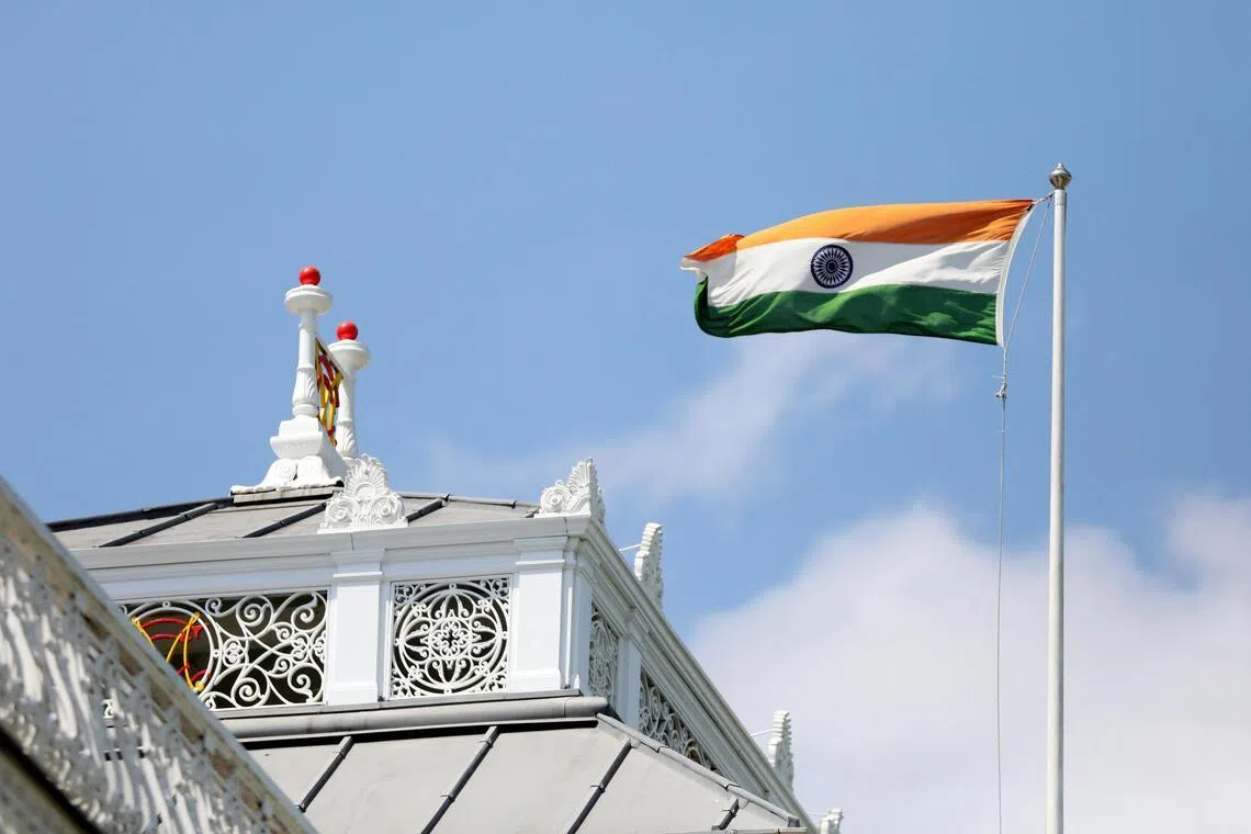 The government’s tender for outsourcing passport, visa and consular services at diplomatic missions in four countries has been scrapped.