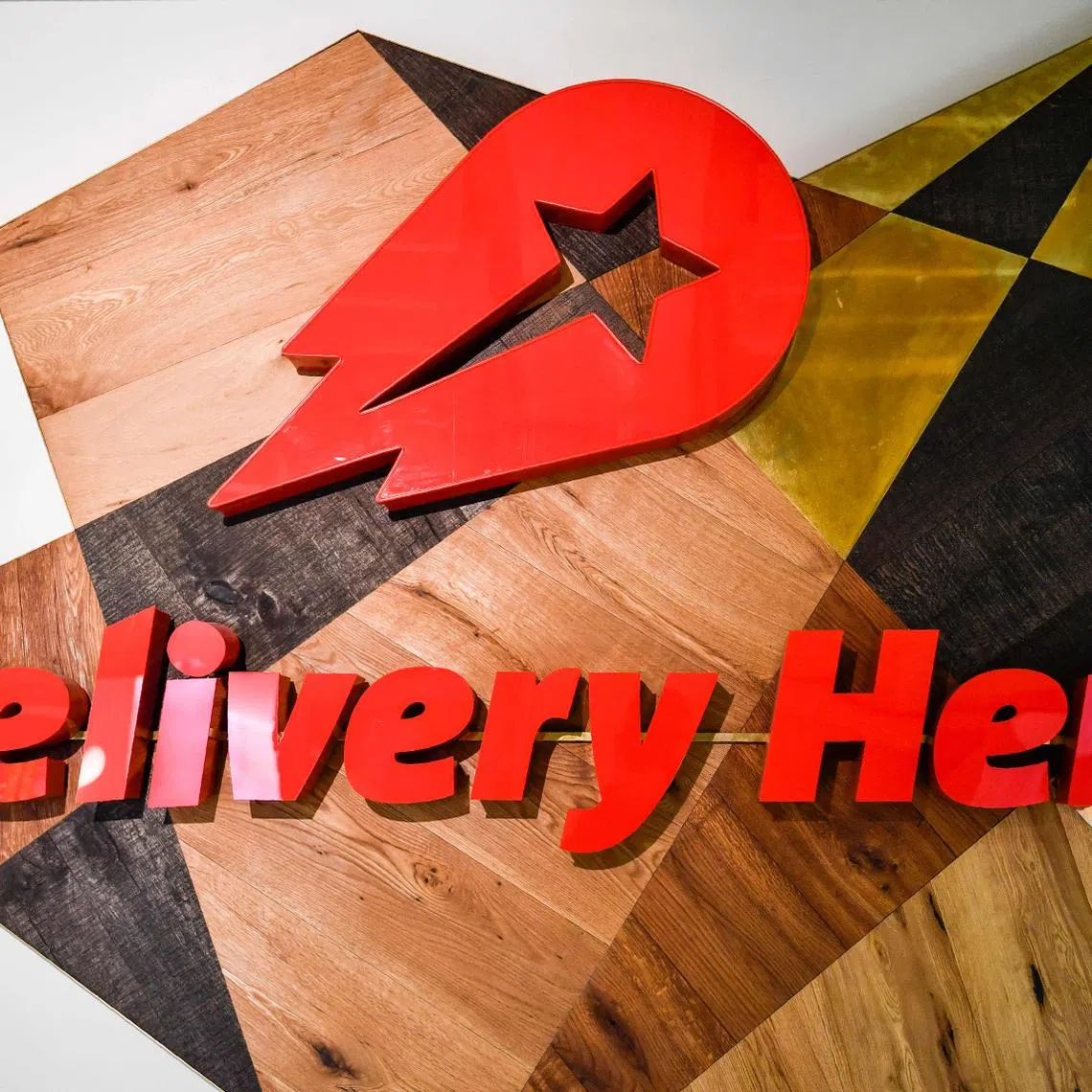 A takeover would create the world’s largest food-delivery firm outside China.