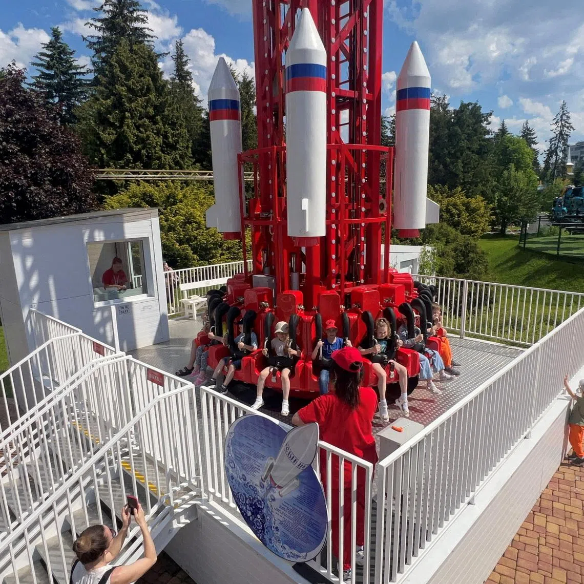 People enjoy the \"Oreshnik\" ride, named after a nuclear-capable hypersonic missile, at an amusement park in Saint Petersburg, Russia June 5, 2026. REUTERS/Stringer