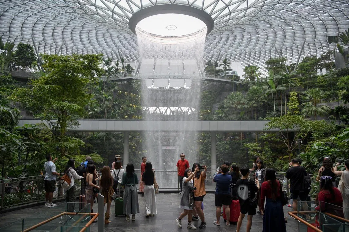 The weekends consist of 11 gazetted public holidays throughout the year.