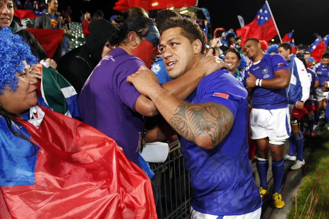 Samoa captain Mahonri Schwalger greets supporters after their Rugby World Cup Pool D match against South Africa Springboks at North Harbour Stadium in Auckland September 30, 2011. REUTERS/Nigel Marple/ File Photo