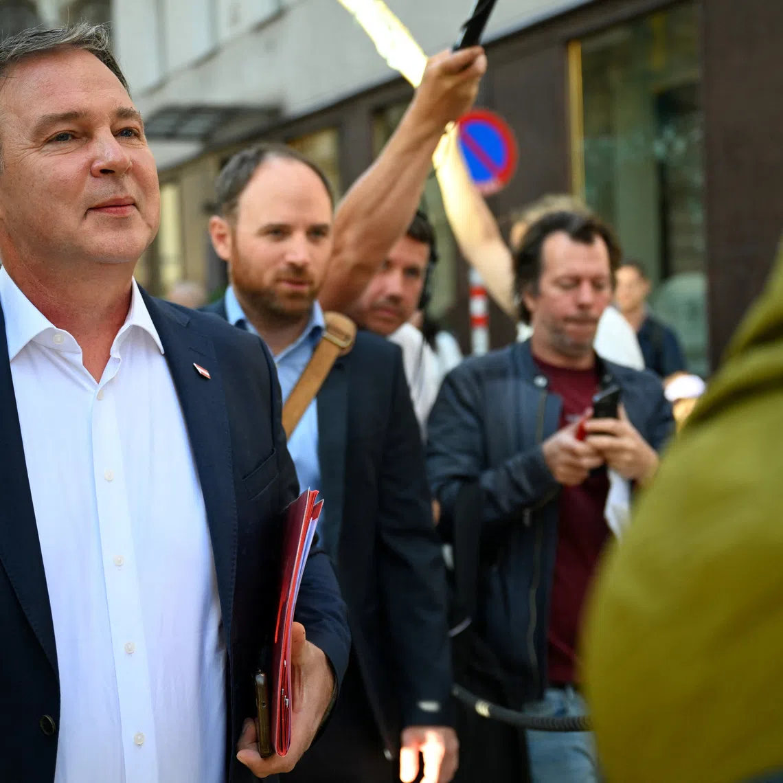Vice Chancellor and head of Social democrat's SPOe Andreas Babler arrives for a meeting in Vienna, Austria, October 4, 2026. REUTERS/Elisabeth Mandl