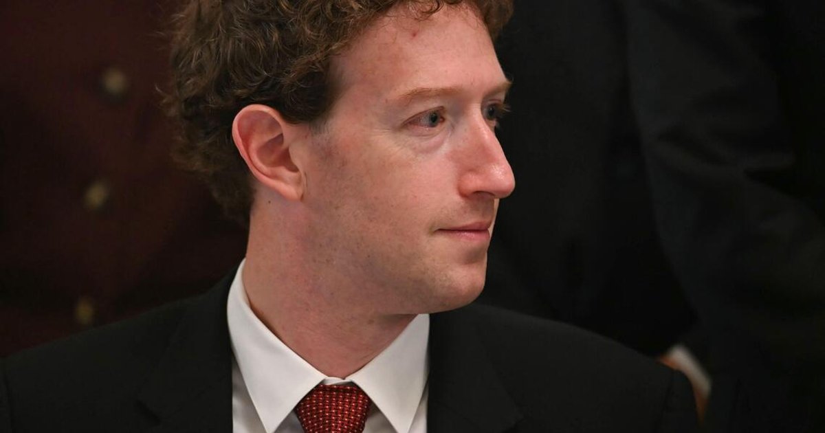 Meta offers Zuckerberg new shares to keep him in California