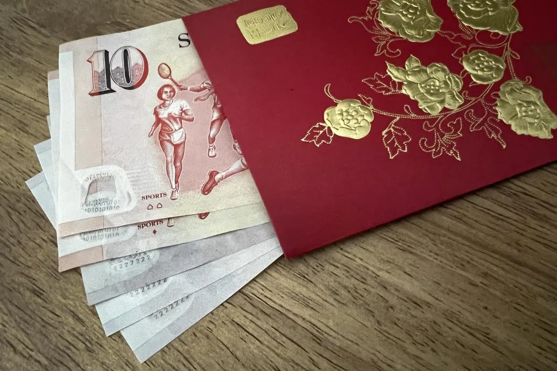 About 100 million pieces of new notes for Chinese New Year and other festive periods are issued annually.