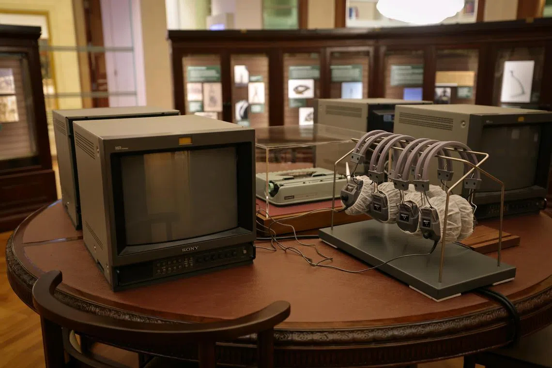 The Rotunda Library and Archive at National Gallery Singapore is host to Open End, a collection of works by Chong Li-Chuan, Urich Lau, and Dr Adrian Tan made as a response to the Substation archive. 