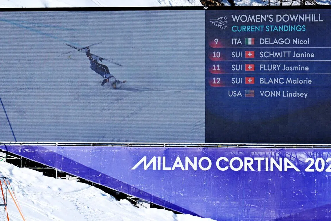 U.S. skiing great Vonn had two operations after leg fracture