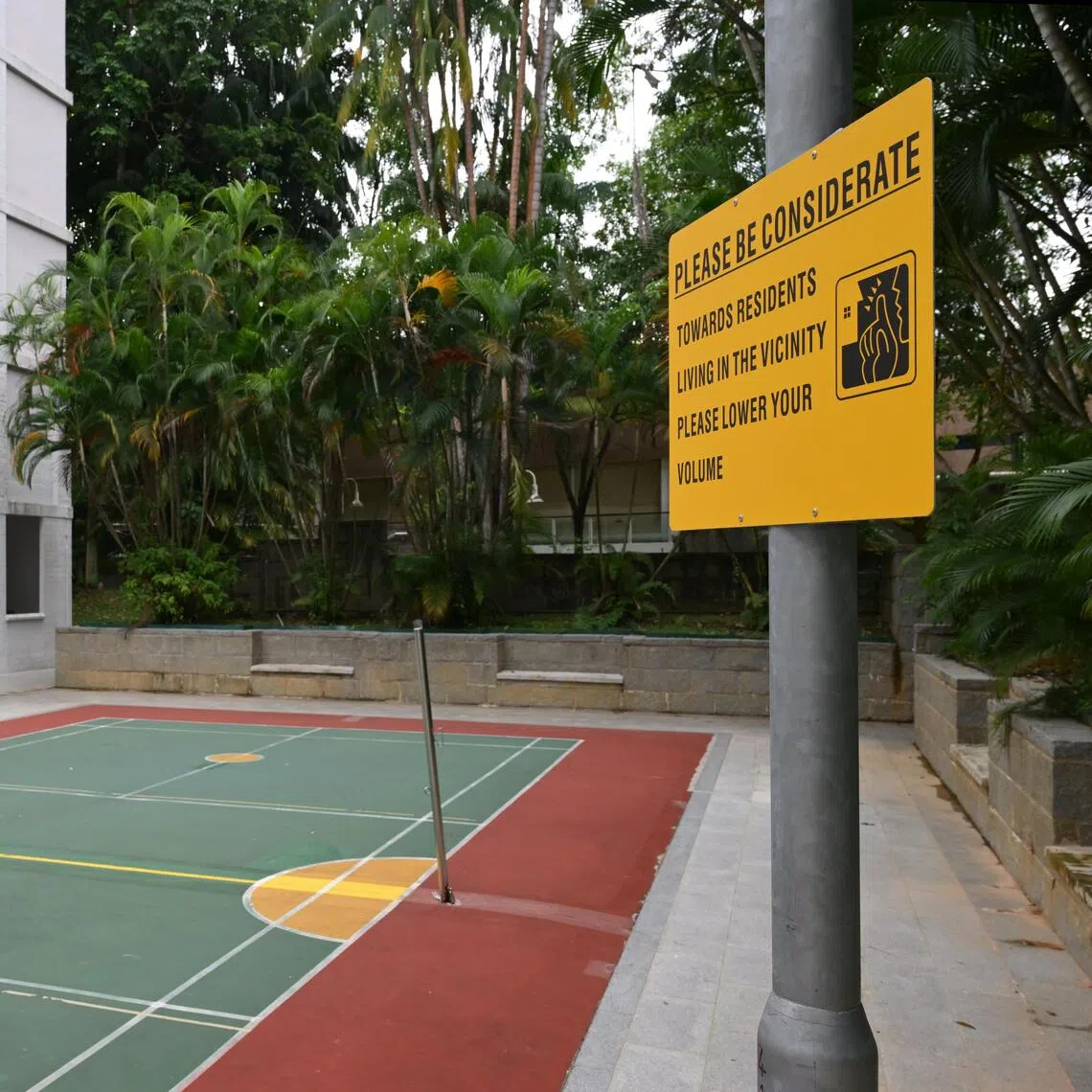 mlpickleball11/ST20250911_202552400442/Ng Sor Luan/A court at block 524, Jelapang Road where pickleball enthusiasts have been playing at.
//
Story on town councils exploring solutions to pickleball noise amid the growing popularity for the sport.