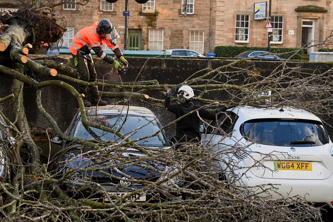 Storm Isha batters Britain, cutting power and diverting flights | The ...