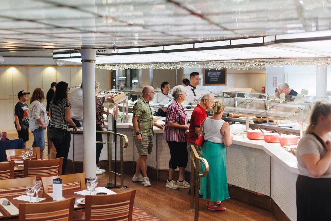 Buffet lunches can defuse tensions in international negotiations.