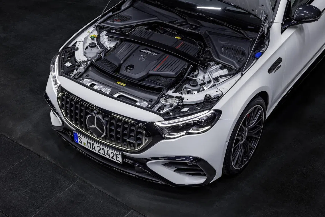 scshop30 - Mercedes-AMG E53 hybrid 4Matic+

Credit; Mercedes-Benz