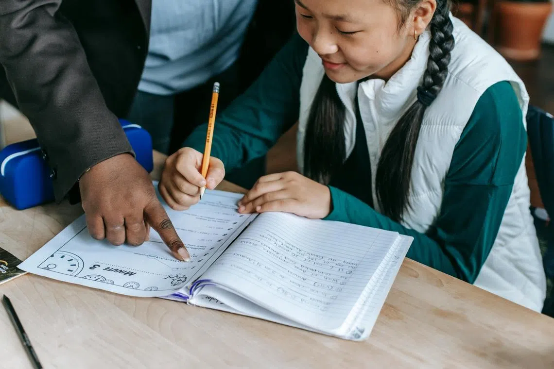 Academic research has found that one of the main advantages of looping is stronger student-teacher relationships.