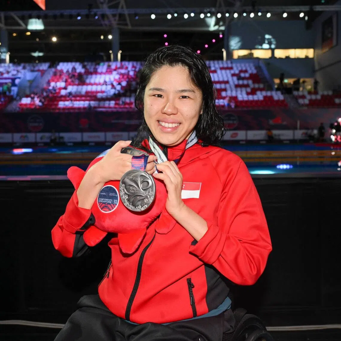 Singapore's Yip Pin Xiu at the medal ceremony after she clinched silver at the OCBC Aquatic Centre on Sept 23.